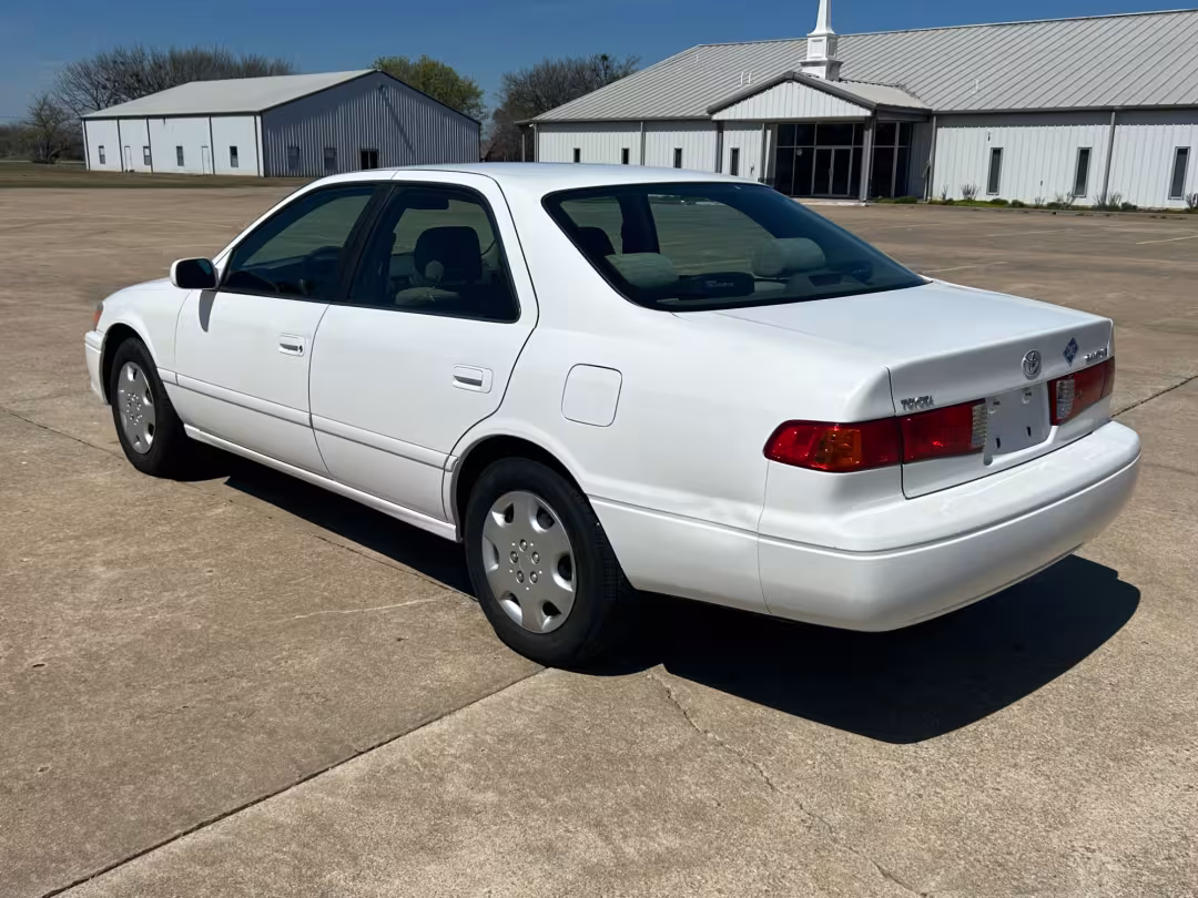 2000 Toyota Camry - JT2BN22K7Y0001073 - Image #6