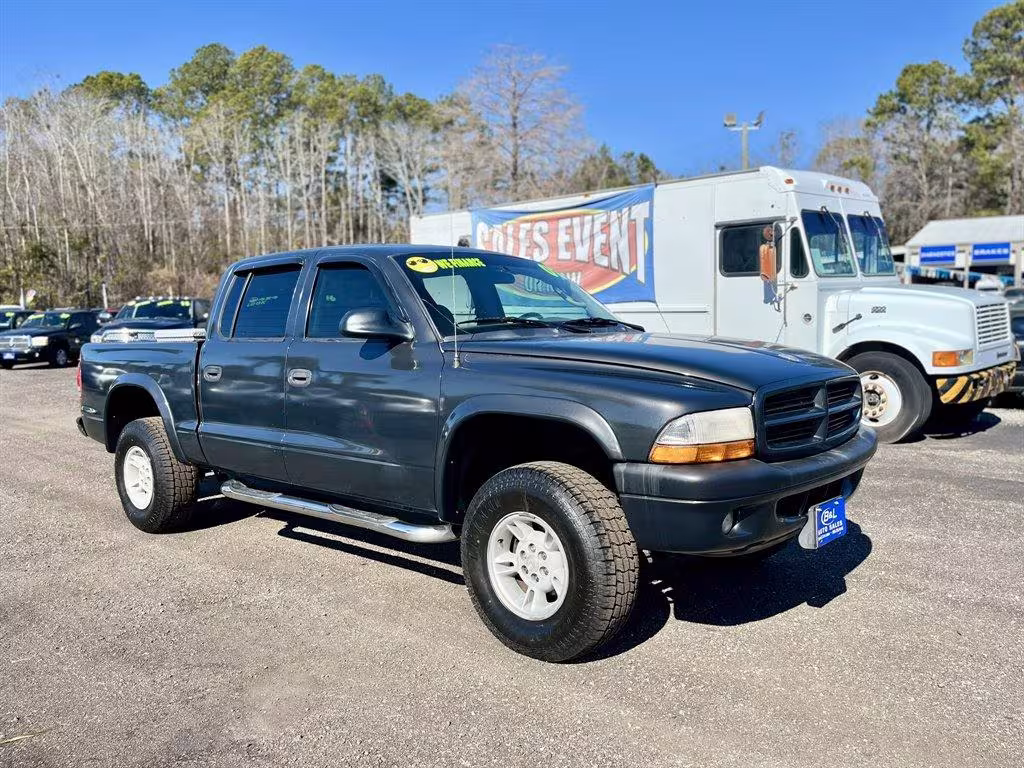 2002 Dodge Dakota - 1B7HG38N92S510158 - Image #2
