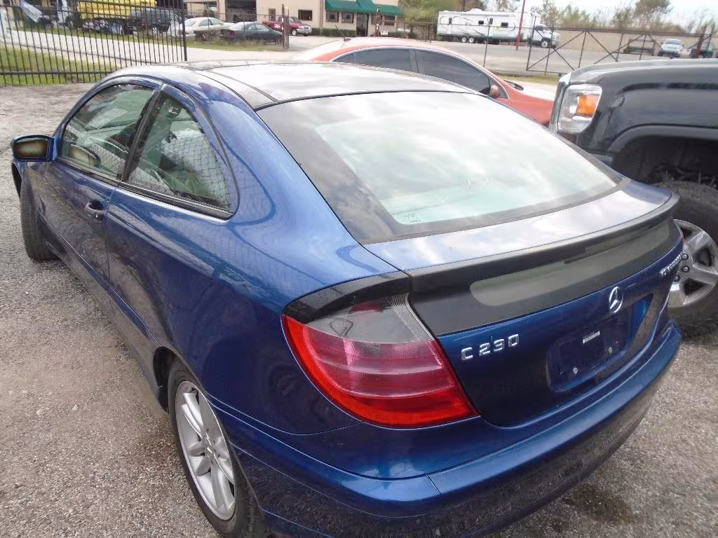2002 Mercedes-Benz C-Class - WDBRN47J12A253659 - Image #2
