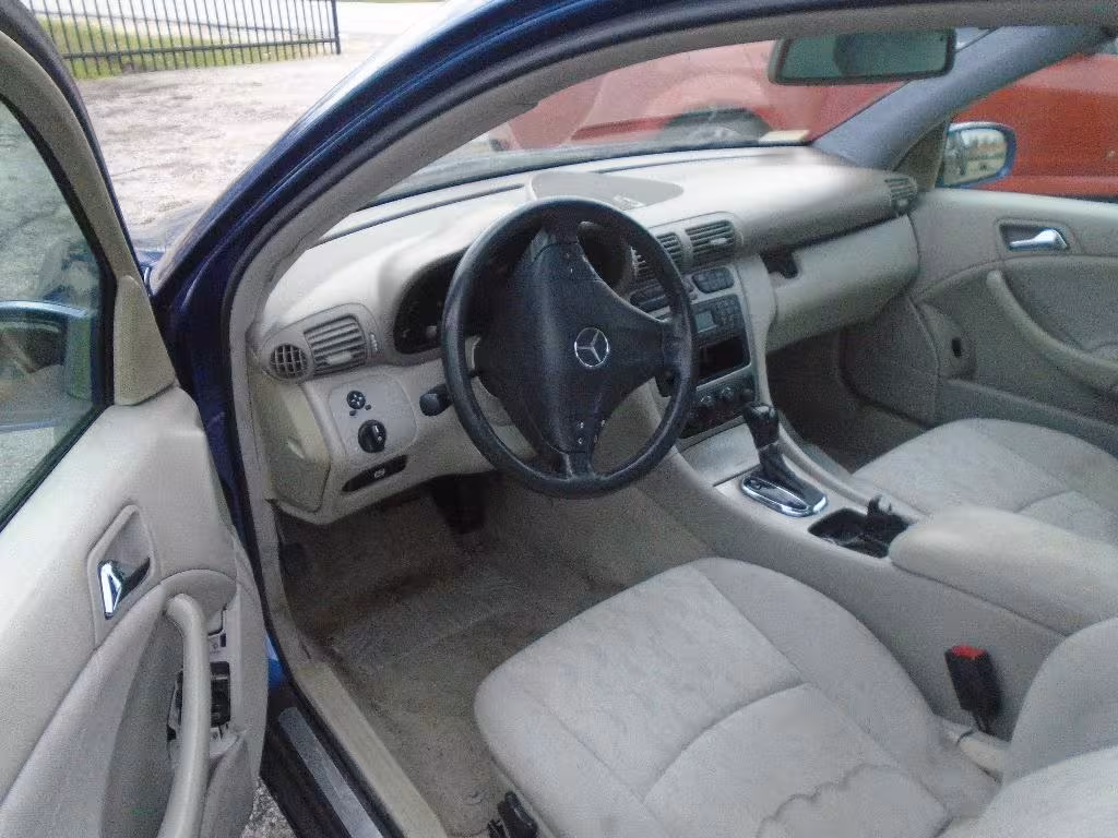 2002 Mercedes-Benz C-Class - WDBRN47J12A253659 - Image #3