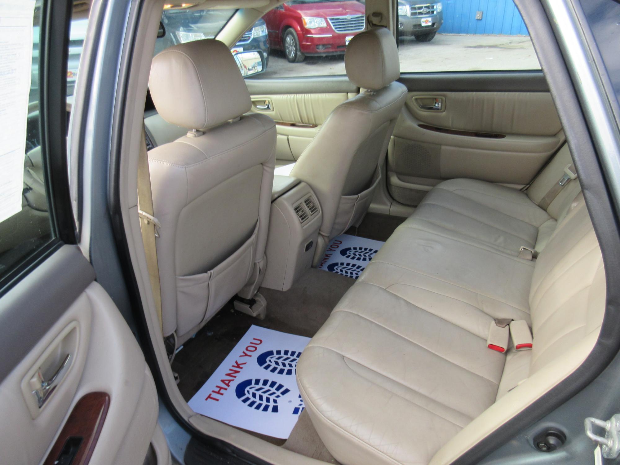 2002 Toyota Avalon - 4T1BF28B02U196781 - Image #3