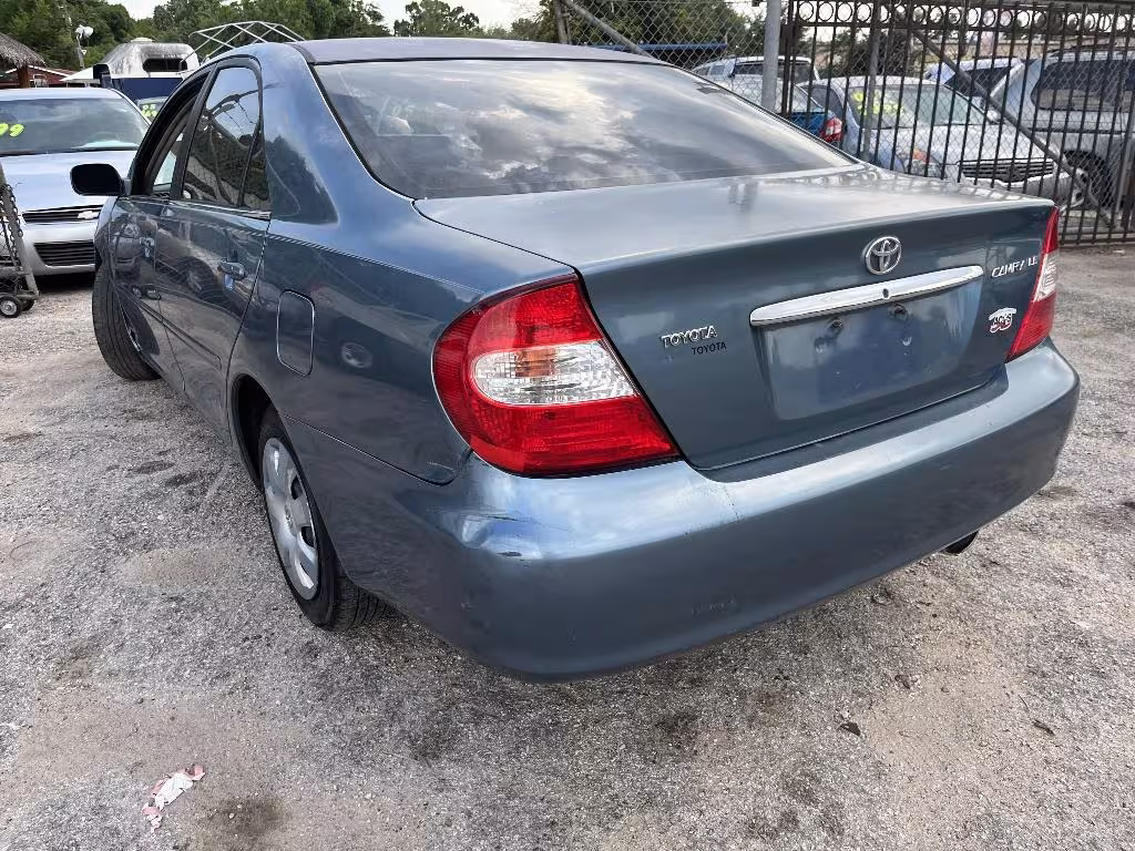 2003 Toyota Camry - 4T1BE30K03U677507 - Image #4