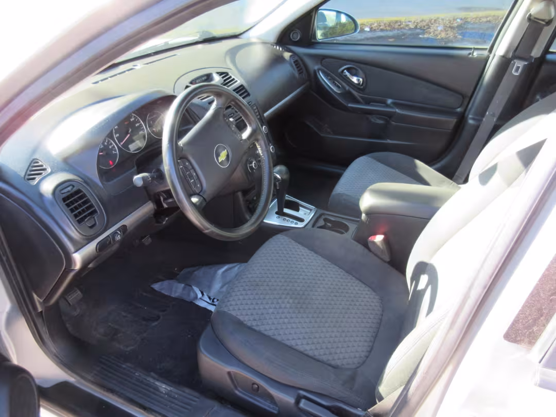 2004 Chevrolet Malibu MAXX - 1G1ZT64824F181874 - Image #1