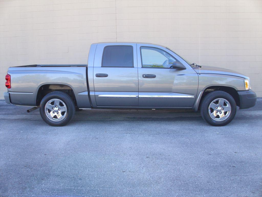 2005 Dodge Dakota - 1D7HE28K15S308723 - Image #1
