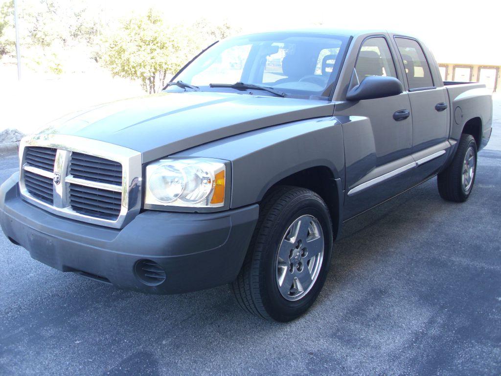 2005 Dodge Dakota - 1D7HE28K15S308723 - Image #3