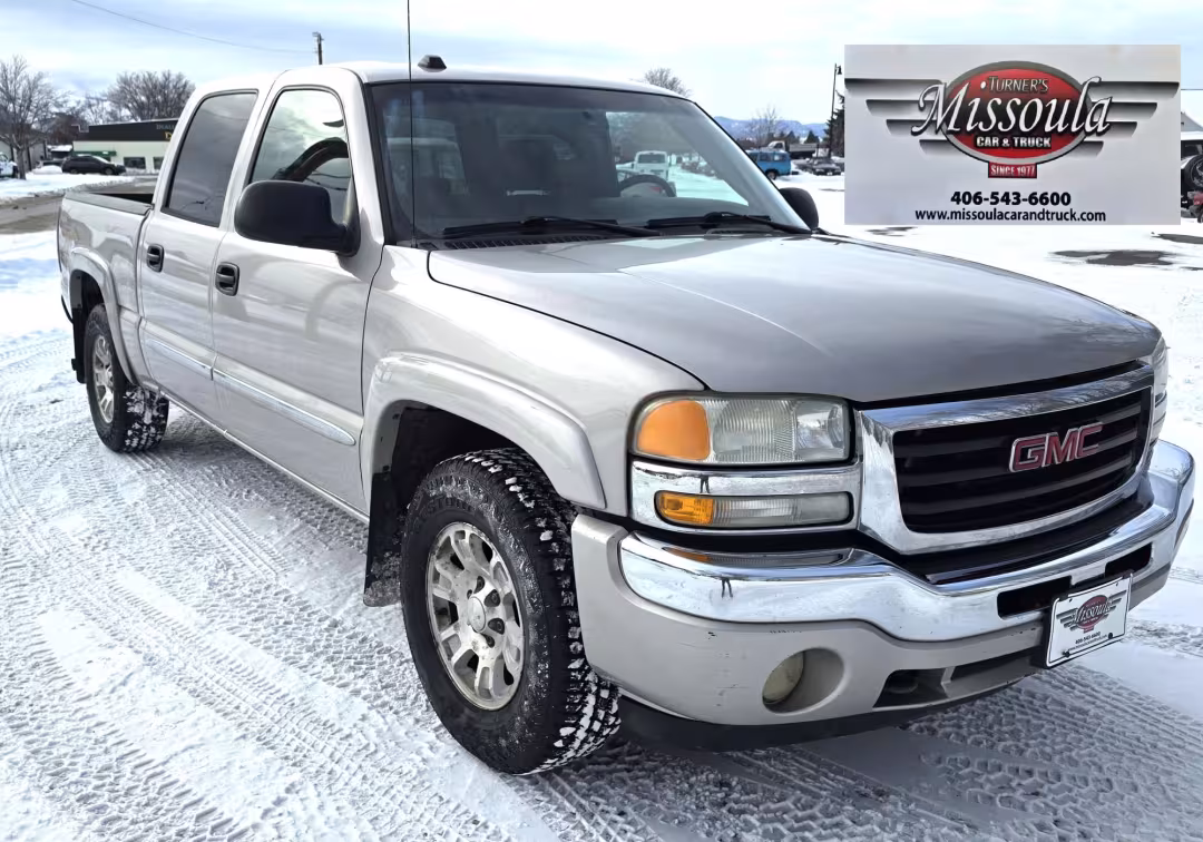 2005 GMC Sierra 1500 - 2GTEK13T151143031 - Image #2