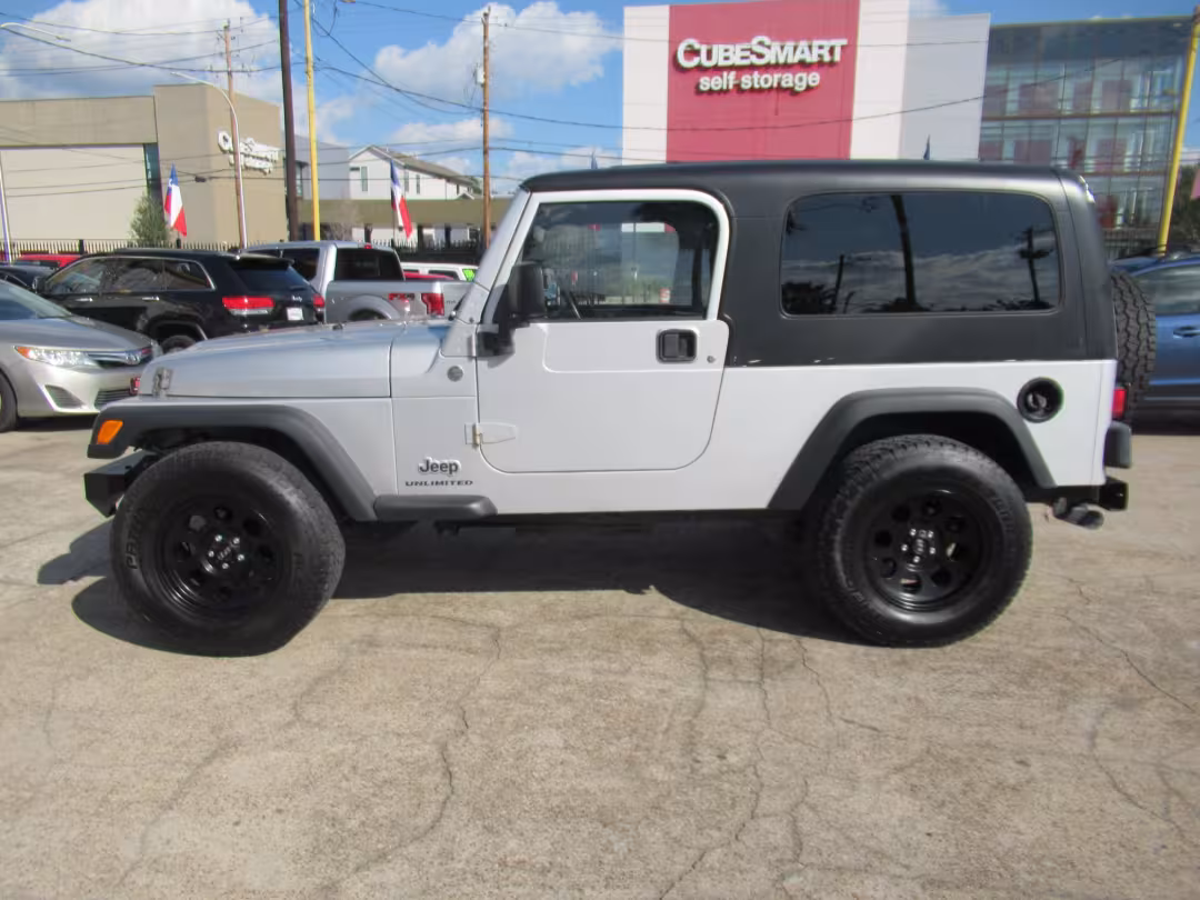 2005 Jeep Wrangler - 1J4FA44S65P359534 - Image #13