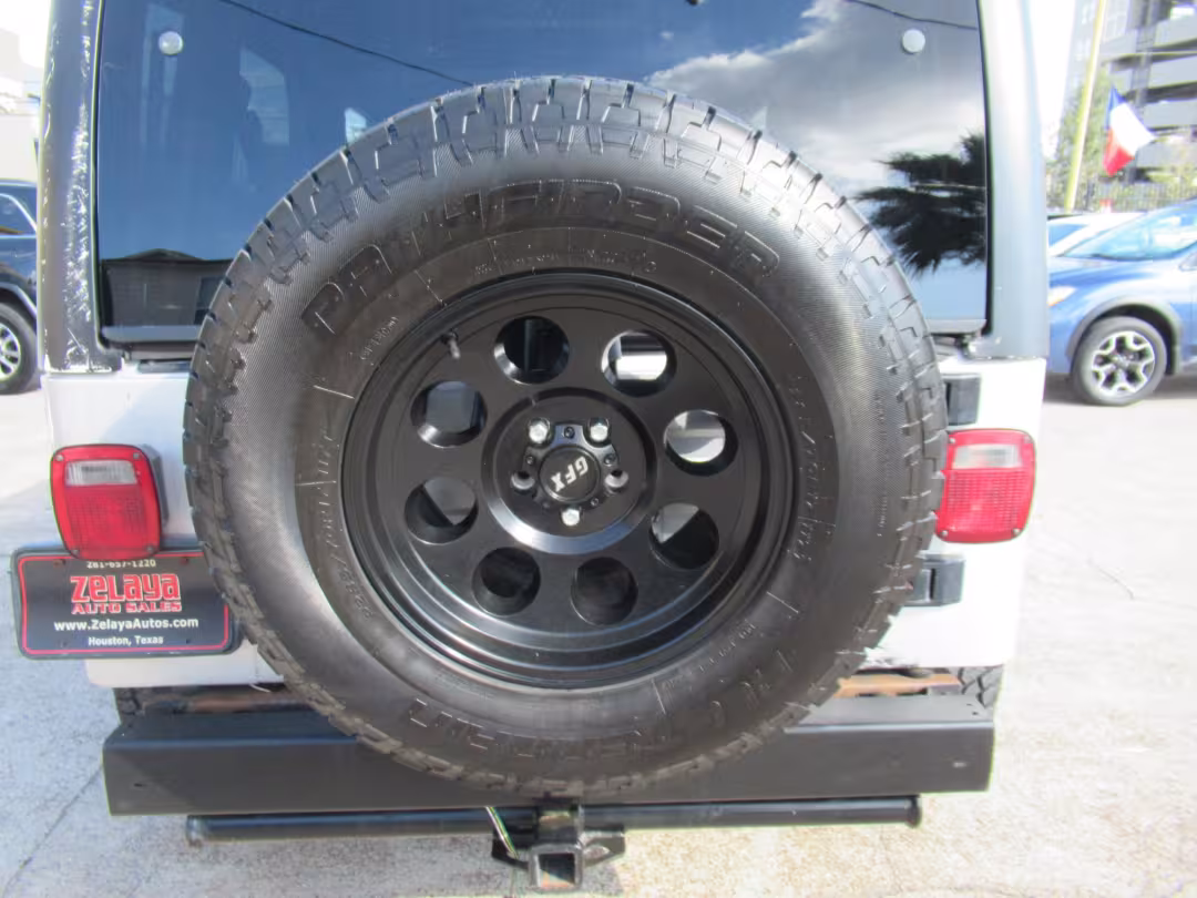 2005 Jeep Wrangler - 1J4FA44S65P359534 - Image #17
