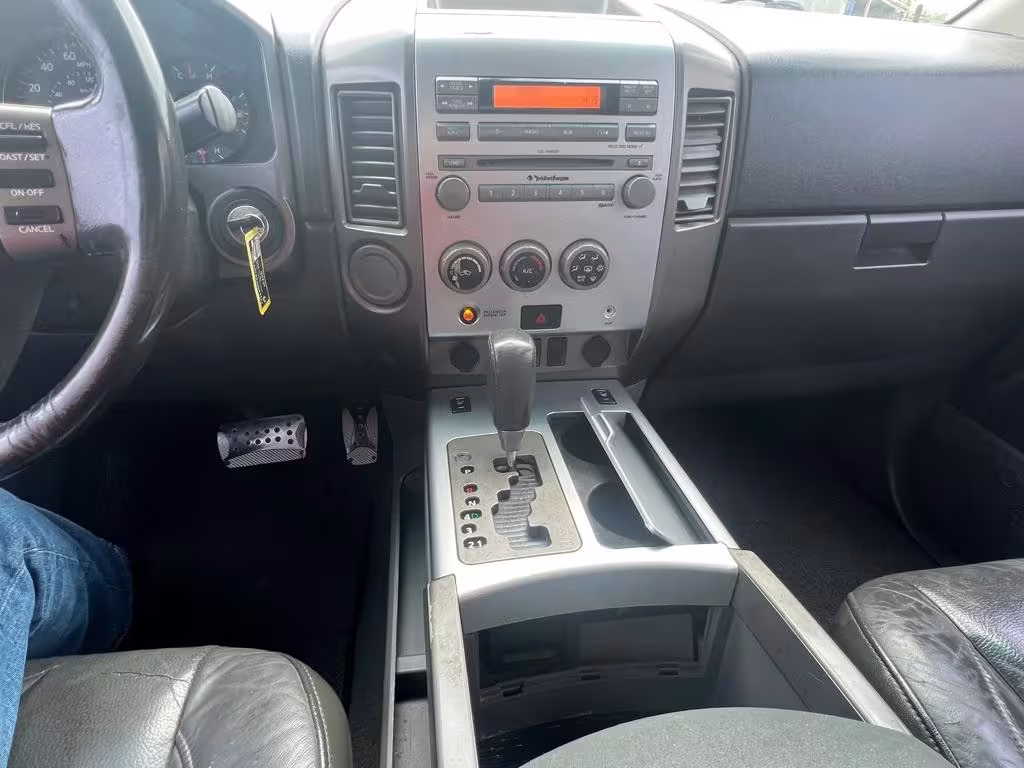 2005 Nissan Titan - 1N6AA07AX5N511173 - Image #13