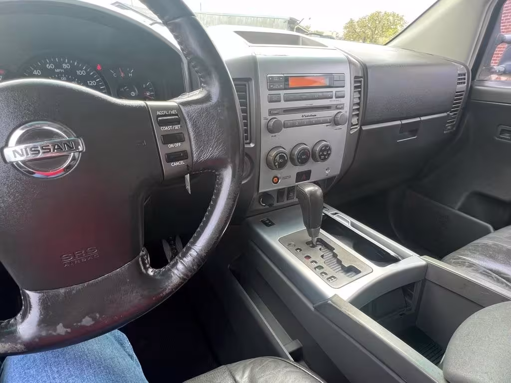 2005 Nissan Titan - 1N6AA07AX5N511173 - Image #14