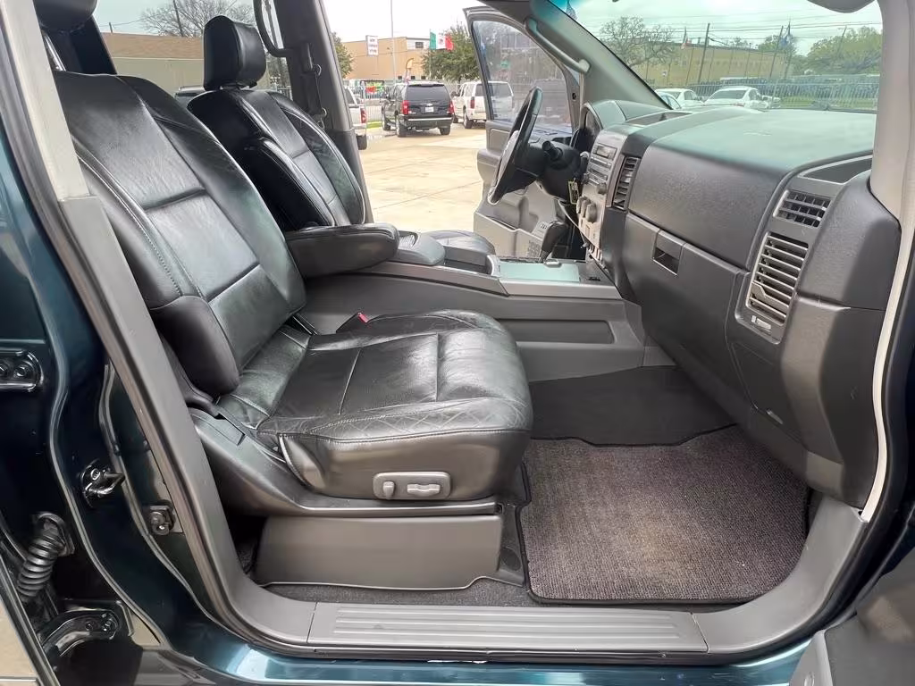 2005 Nissan Titan - 1N6AA07AX5N511173 - Image #24