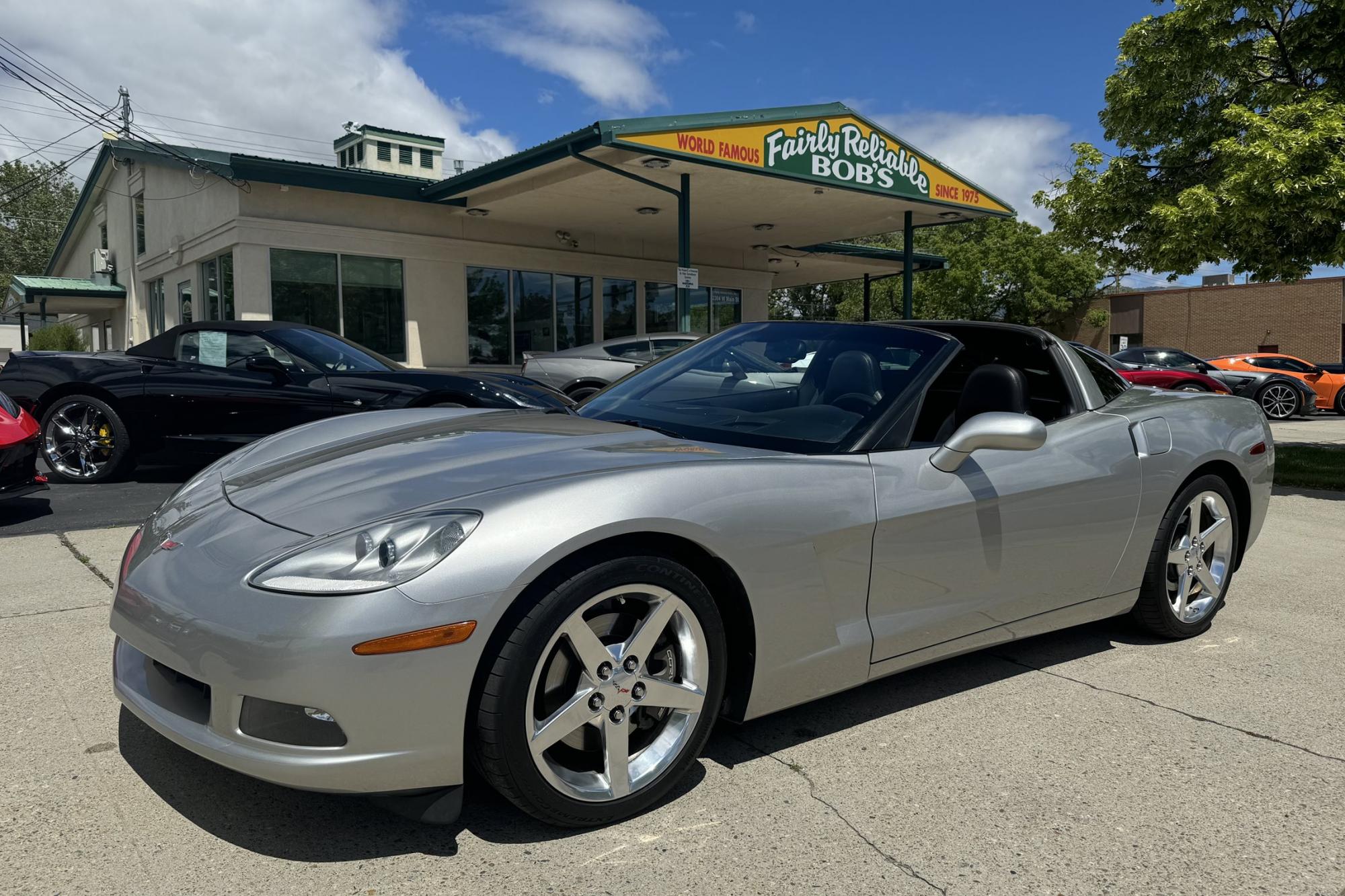 2006 Chevrolet Corvette - 1G1YY26U165115454 - Image #1