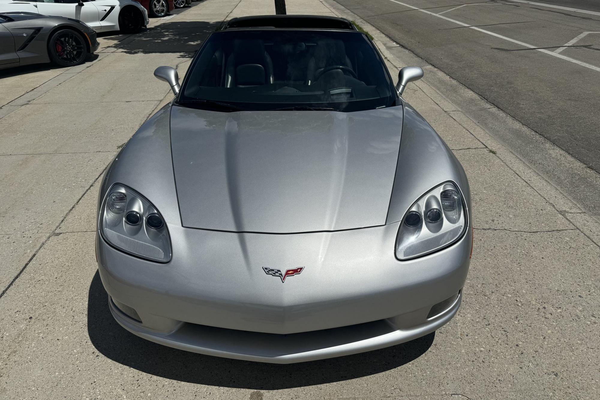 2006 Chevrolet Corvette - 1G1YY26U165115454 - Image #2