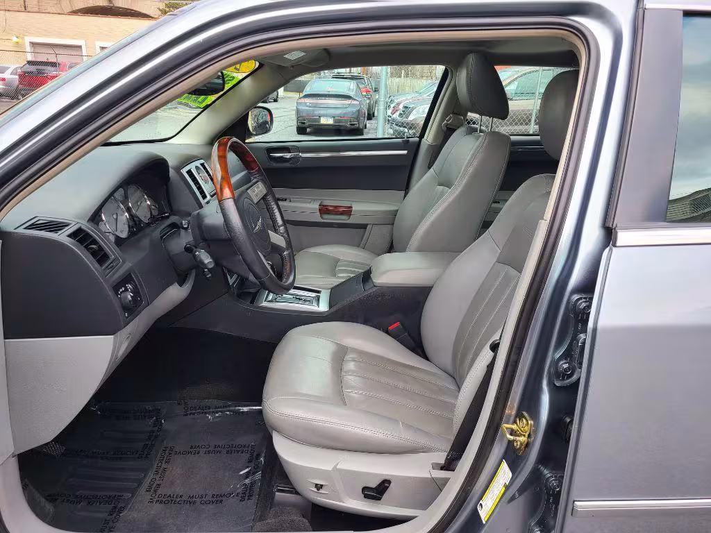 2006 Chrysler 300 - 2C3LK63H26H443237 - Image #13