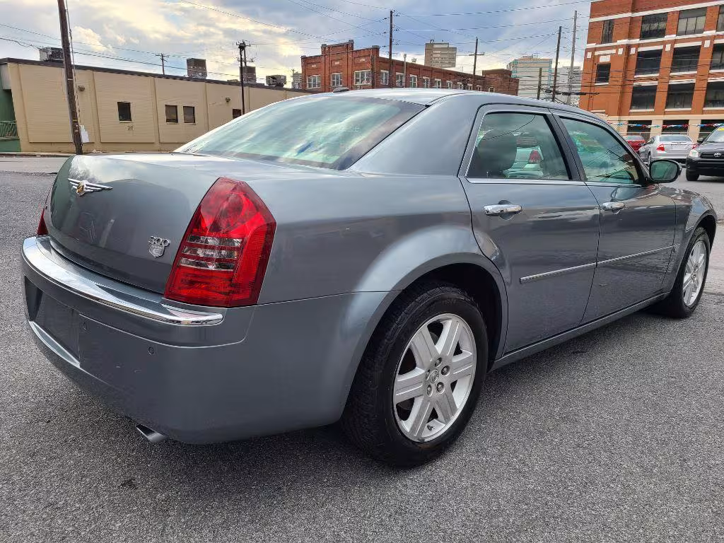 2006 Chrysler 300 - 2C3LK63H26H443237 - Image #2