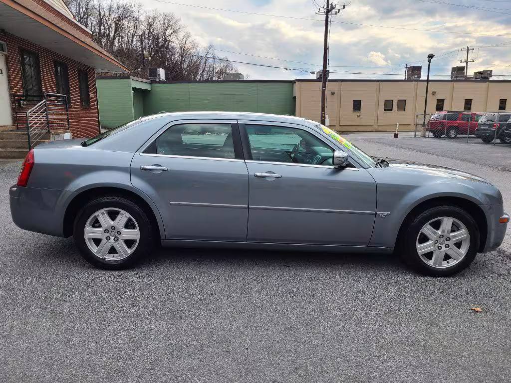 2006 Chrysler 300 - 2C3LK63H26H443237 - Image #3