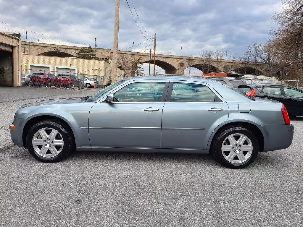 2006 Chrysler 300 - 2C3LK63H26H443237 - Image #8