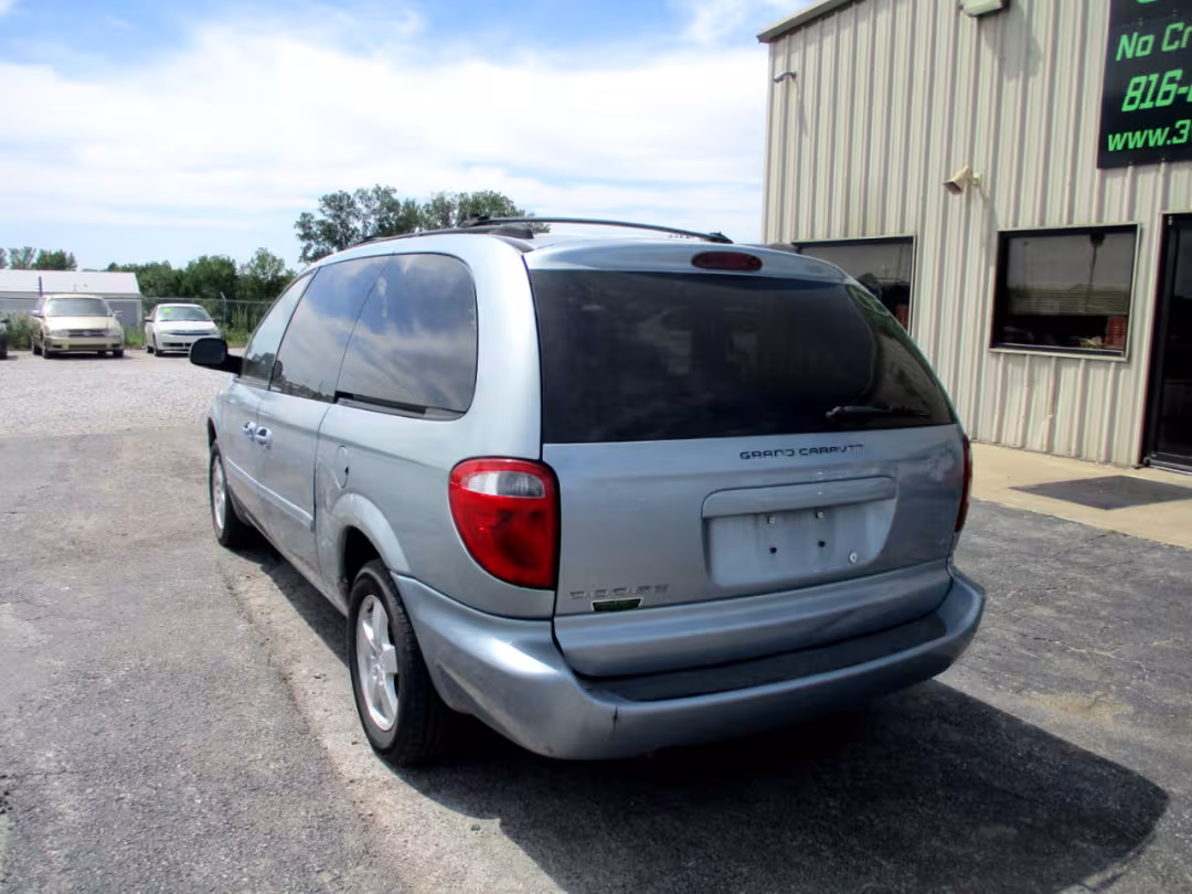 2006 Dodge Grand Caravan - 2D4GP44L36R600051 - Image #3