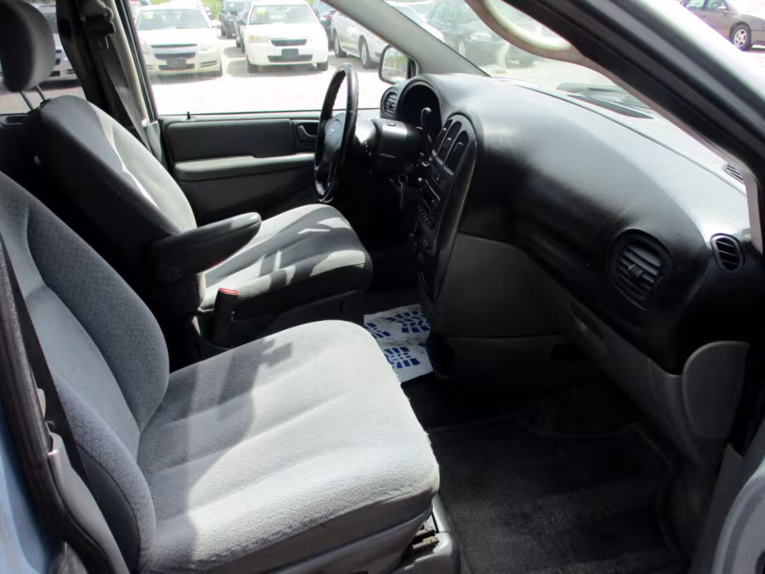 2006 Dodge Grand Caravan - 2D4GP44L36R600051 - Image #5