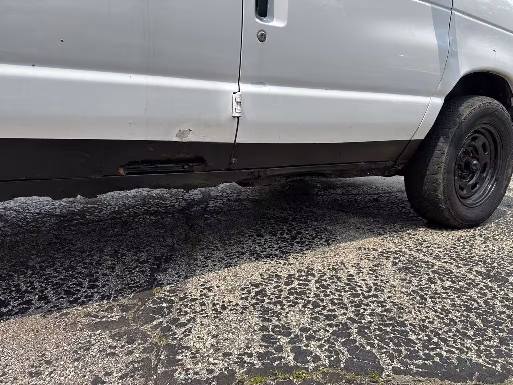 2006 Ford E-Series Van - 1FTRE14W86DA54547 - Image #17