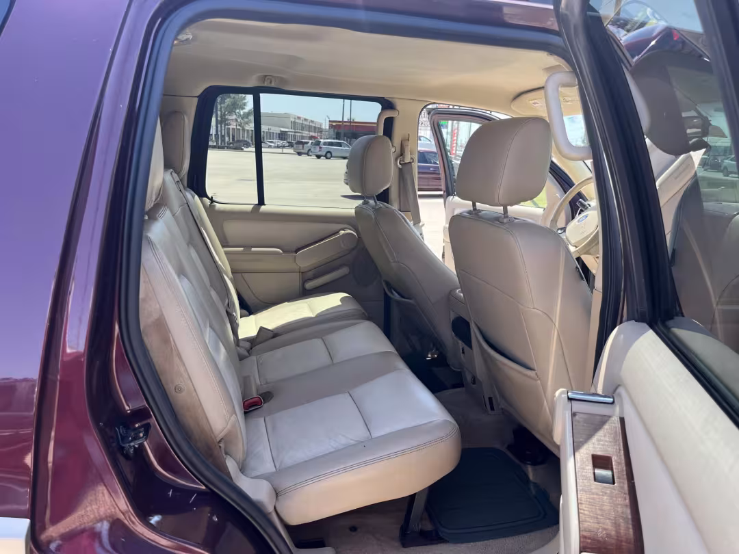 2006 Ford Explorer - 1FMEU64E36UA72357 - Image #12