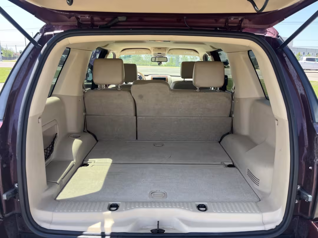 2006 Ford Explorer - 1FMEU64E36UA72357 - Image #13