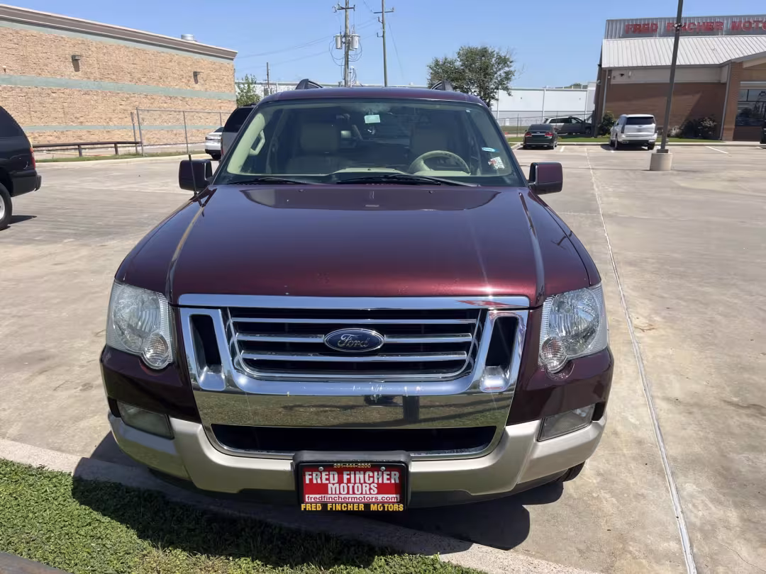 2006 Ford Explorer - 1FMEU64E36UA72357 - Image #2