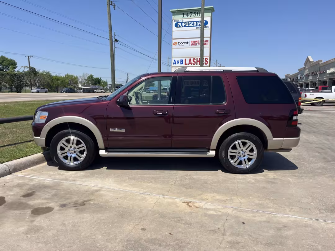 2006 Ford Explorer - 1FMEU64E36UA72357 - Image #4