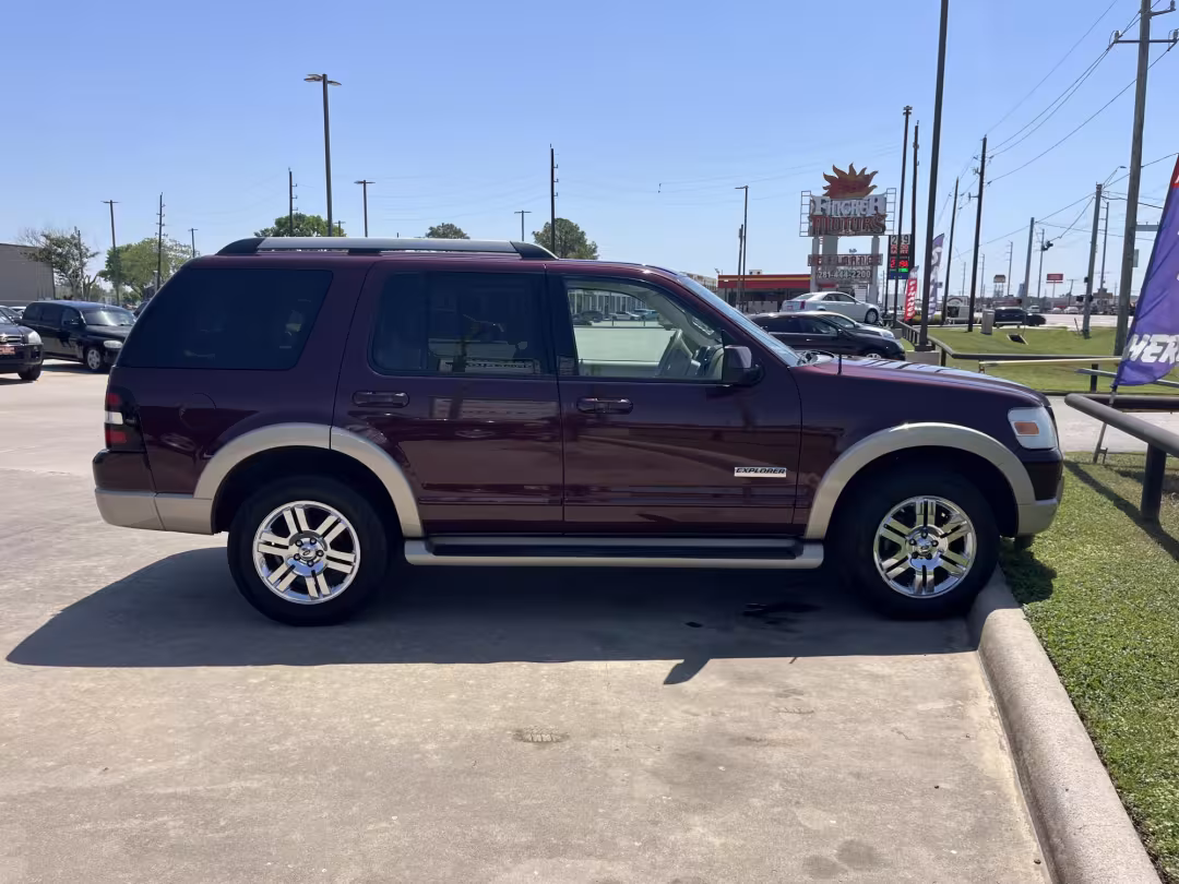 2006 Ford Explorer - 1FMEU64E36UA72357 - Image #7