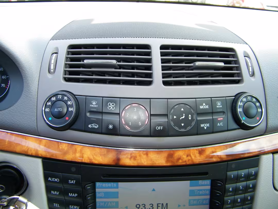 2006 Mercedes-Benz E-Class - WDBUF56J66A830870 - Image #20