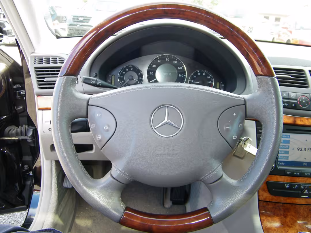 2006 Mercedes-Benz E-Class - WDBUF56J66A830870 - Image #22