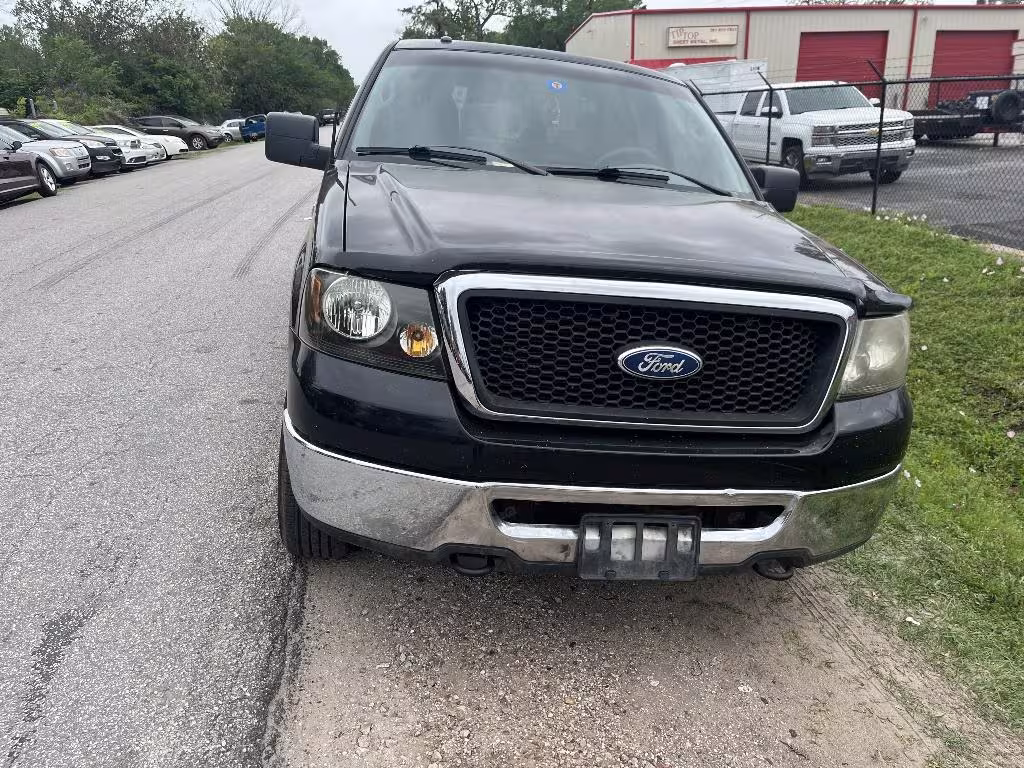 2007 Ford F-150 - 1FTPX14V67NA11927 - Image #4