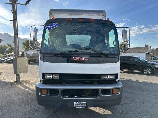 2007 GMC F7B042 - 1GDP7F1387F415043 - Image #2