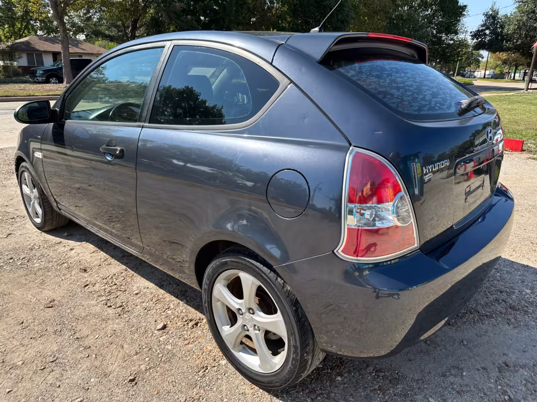 2007 Hyundai Accent - KMHCN36C67U050191 - Image #3