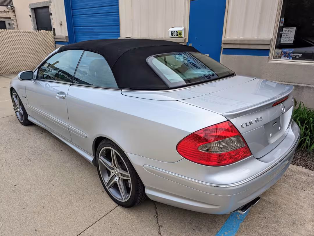 2007 Mercedes-Benz CLK-Class - WDBTK77G47T077660 - Image #3