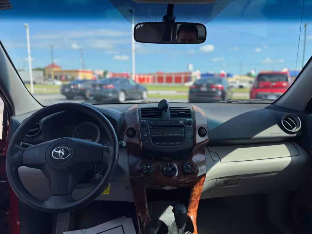 2007 Toyota RAV4 - JTMZD33VX75053693 - Image #7