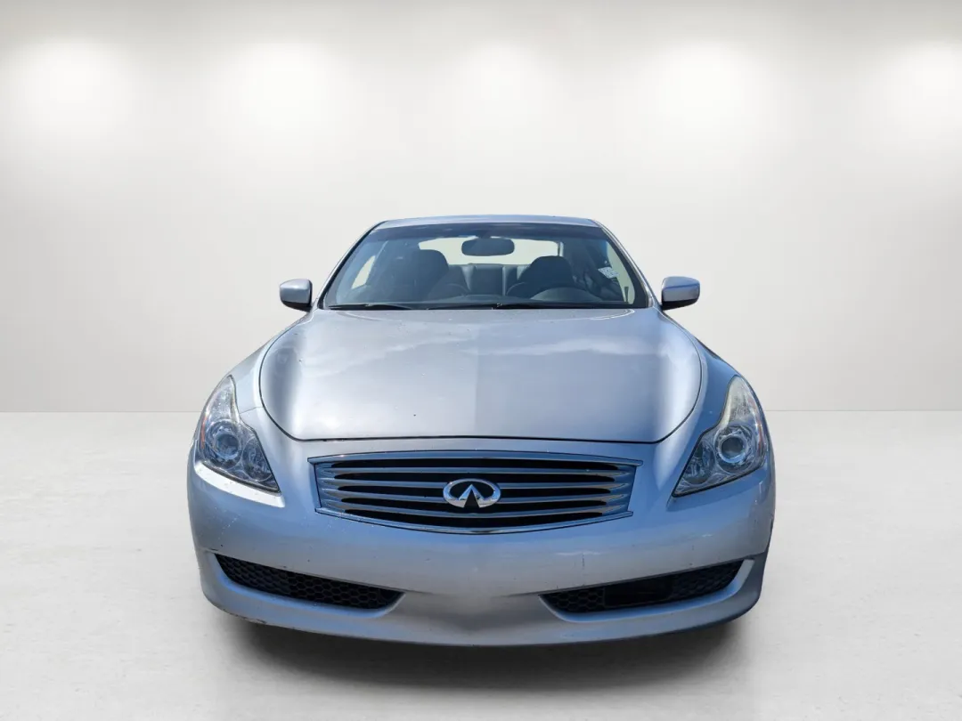 2008 Infiniti G37 Coupe - JNKCV64E78M106794 - Image #2