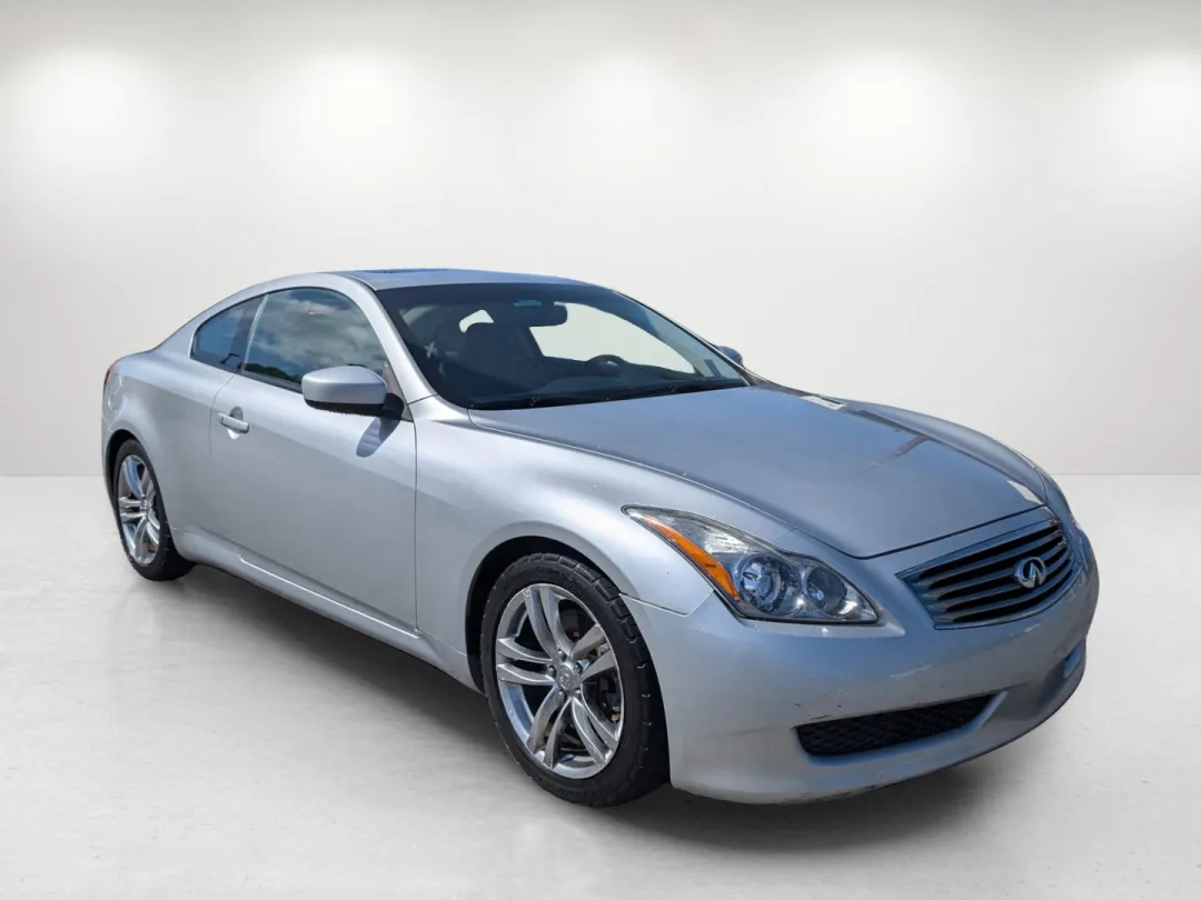 2008 Infiniti G37 Coupe - JNKCV64E78M106794 - Image #3