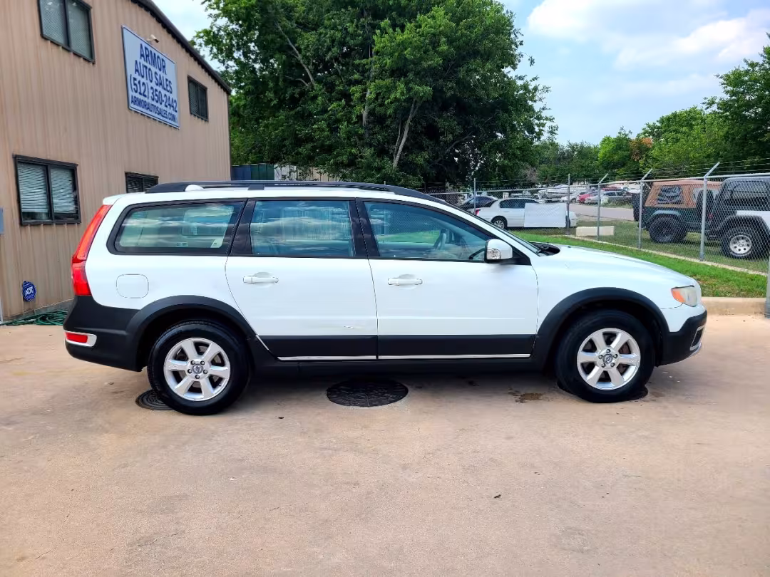 2008 Volvo XC70 - YV4BZ982781010777 - Image #2