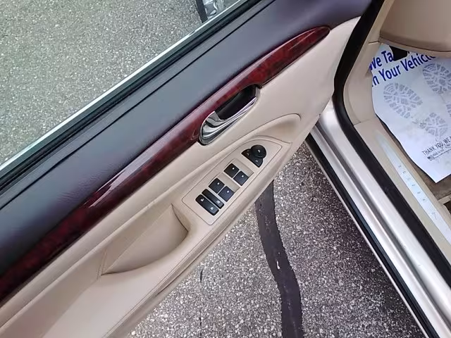 2009 Buick Lucerne - 1G4HP57M39U117304 - Image #7