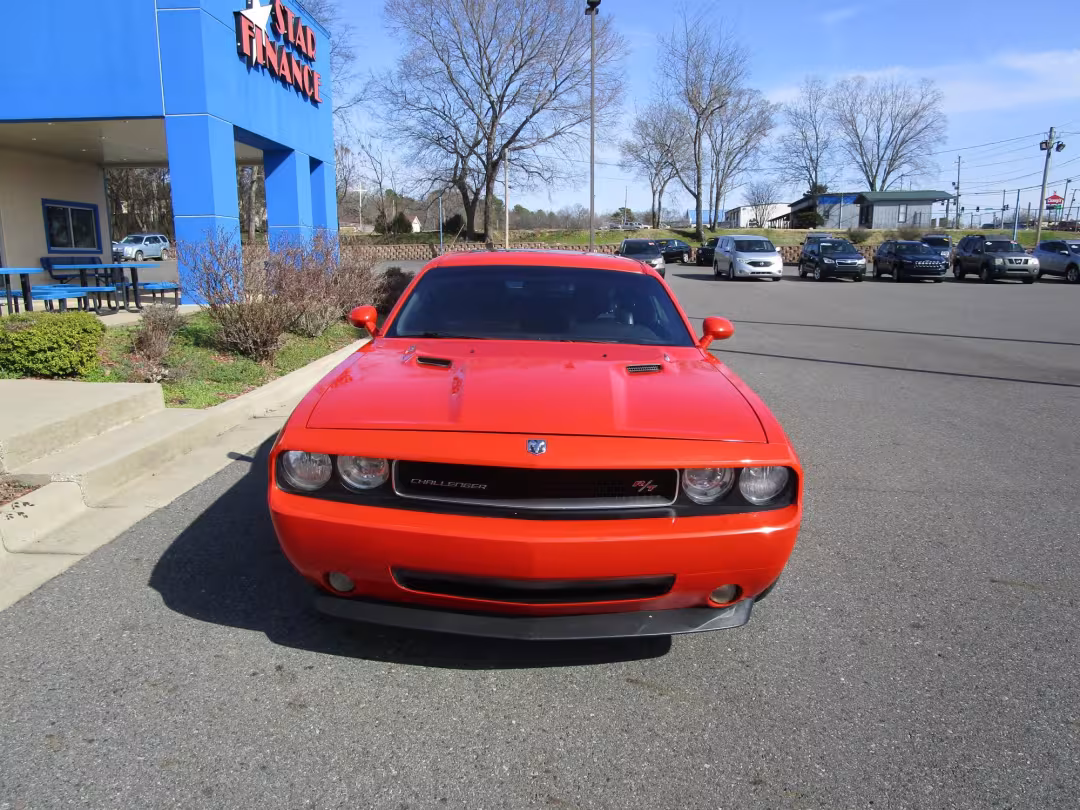 2009 Dodge Challenger - 2B3LJ54T19H572135 - Image #1