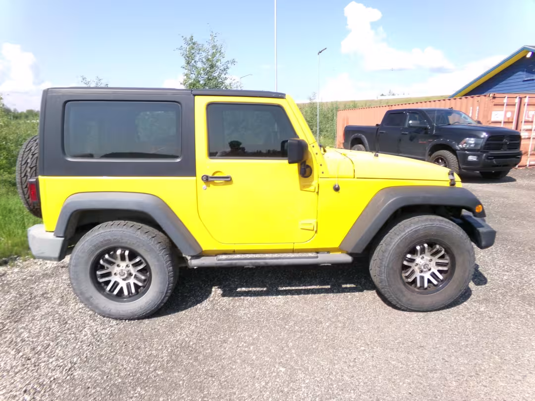 2009 Jeep Wrangler - 1J4FA24119L751992 - Image #3