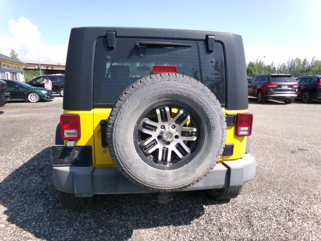 2009 Jeep Wrangler - 1J4FA24119L751992 - Image #4