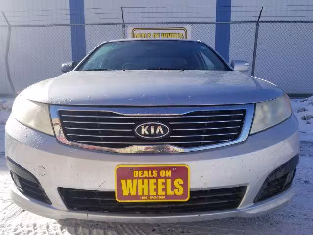 2009 Kia Optima - KNAGE228395308162 - Image #1