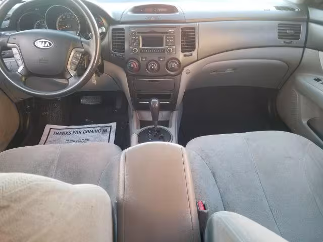 2009 Kia Optima - KNAGE228395308162 - Image #11