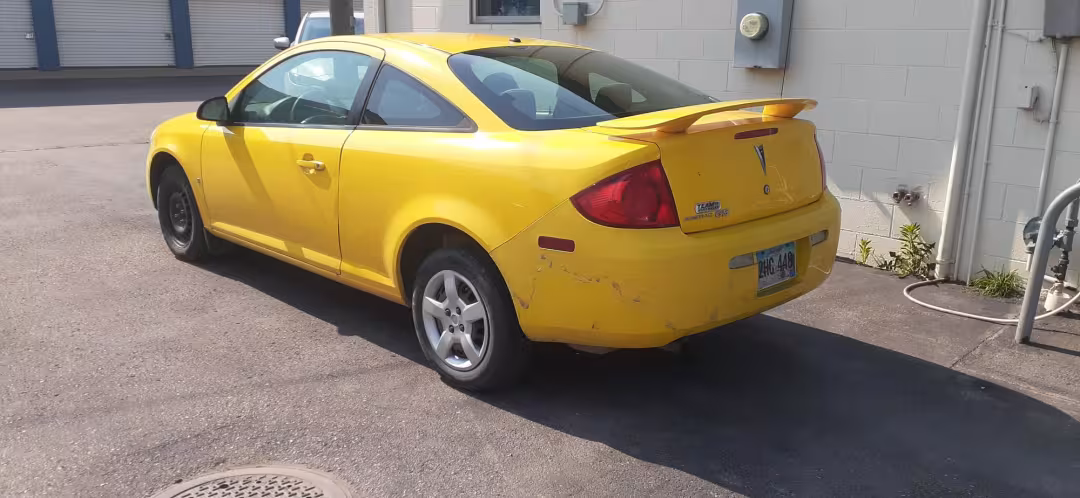2009 Pontiac G5 - 1G2AS18H597240538 - Image #3