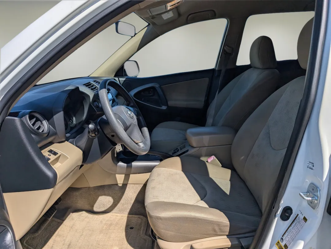 2009 Toyota RAV4 - JTMZF33V39D008324 - Image #11