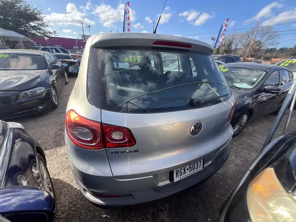 2009 Volkswagen Tiguan - WVGAV75N19W508731 - Image #1