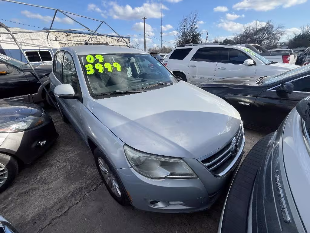 2009 Volkswagen Tiguan - WVGAV75N19W508731 - Image #3