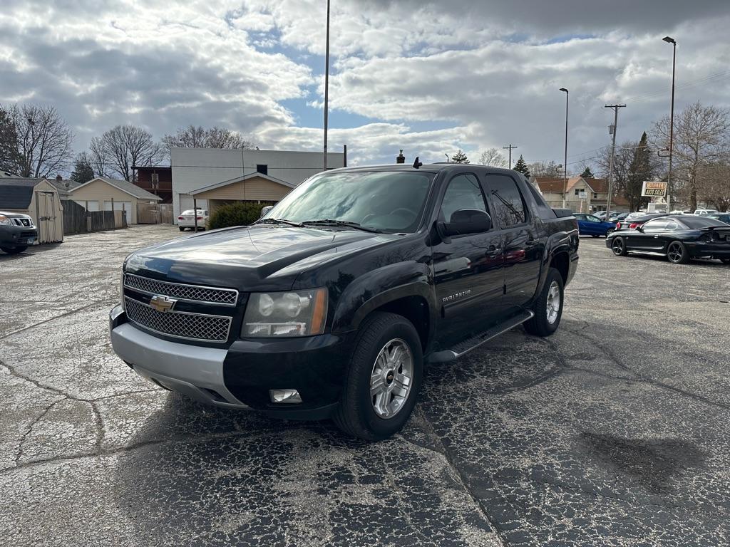 2010 Chevrolet Avalanche - 3GNNCFE07AG155805 - Image #1